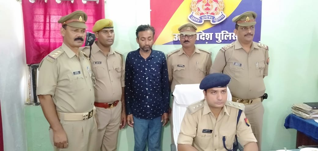 हिंदी समाचार |ठगी करने वाला एक ठग चढा पुलिस...