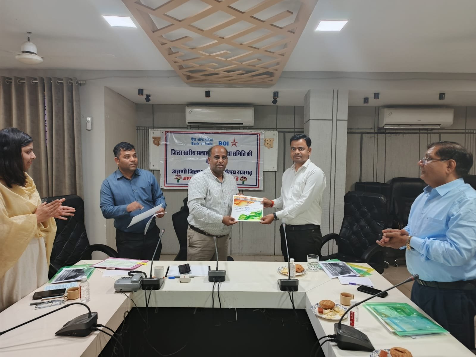 हिंदी समाचार | उत्‍कृष्‍ट कार्य करने...