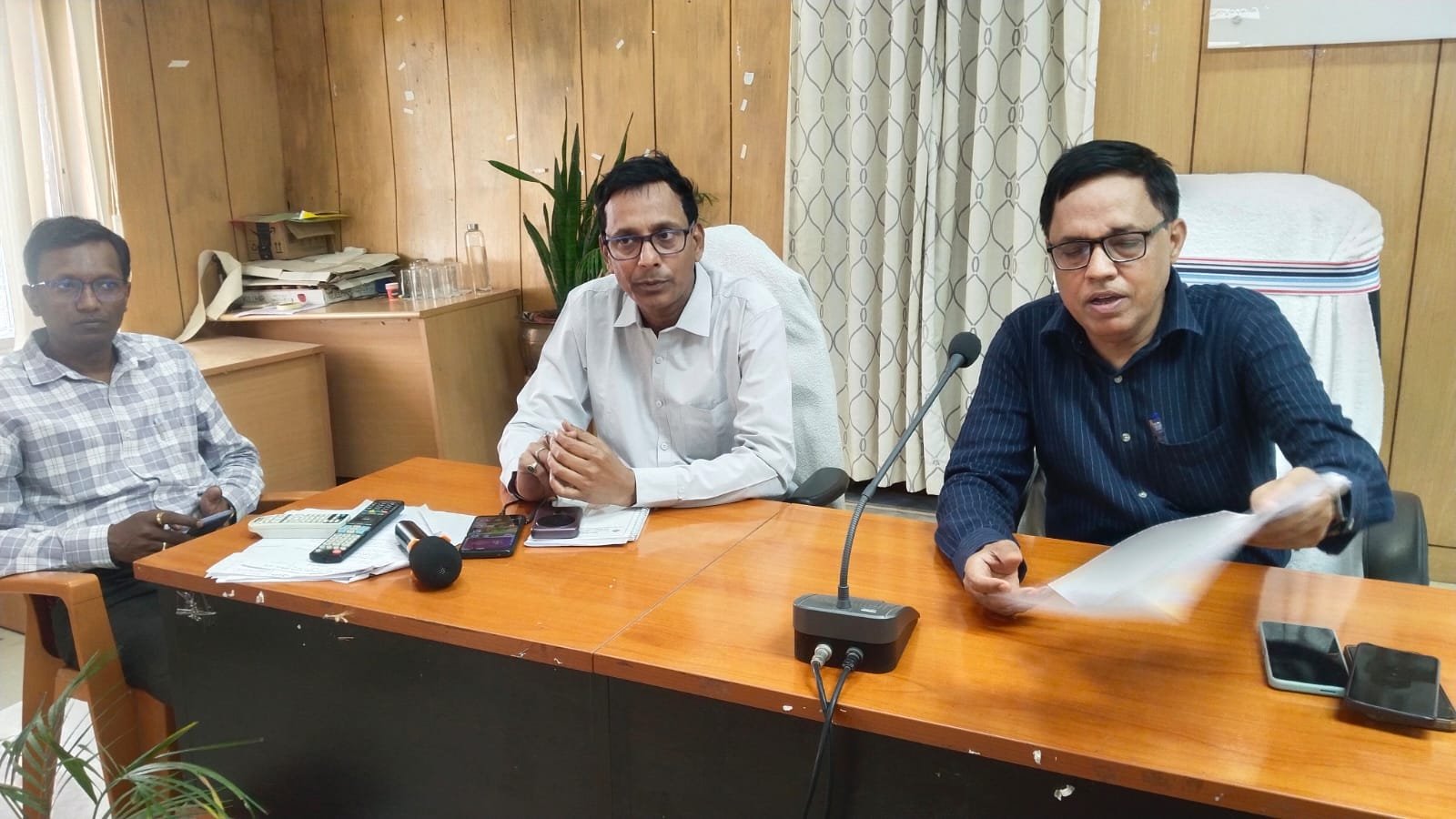 हिंदी समाचार |जिले में रसोई गैस की कोई कमी...