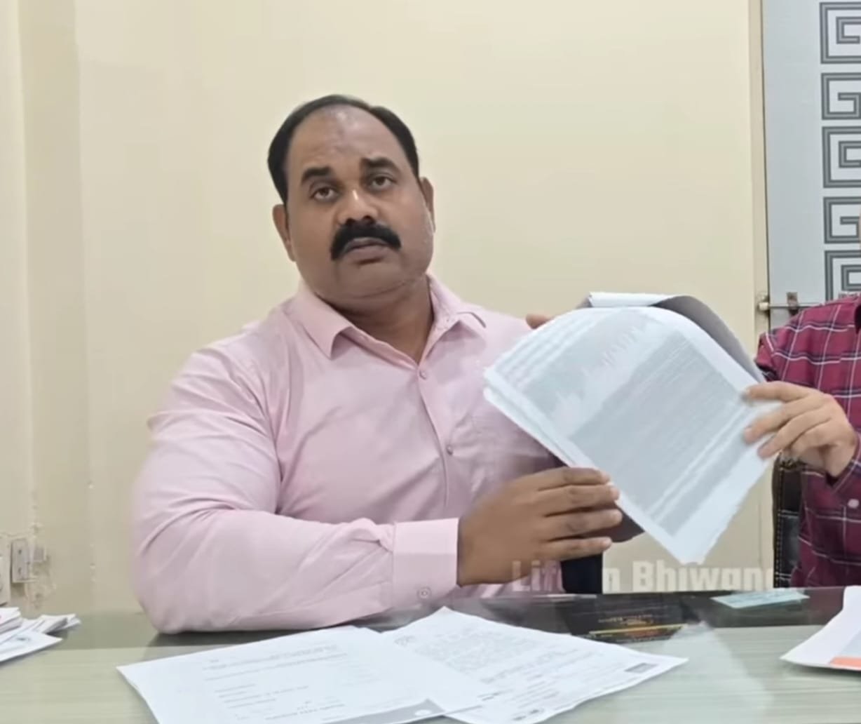 हिंदी समाचार |भिवंडी वोटर लिस्ट में बड़ा...