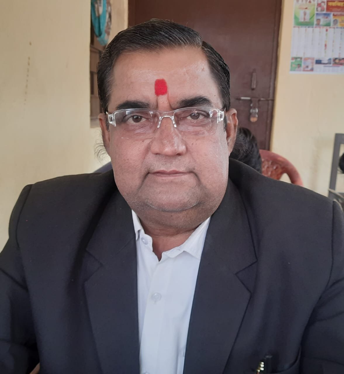हिंदी समाचार | संगत का असर किसके साथ बैठते...