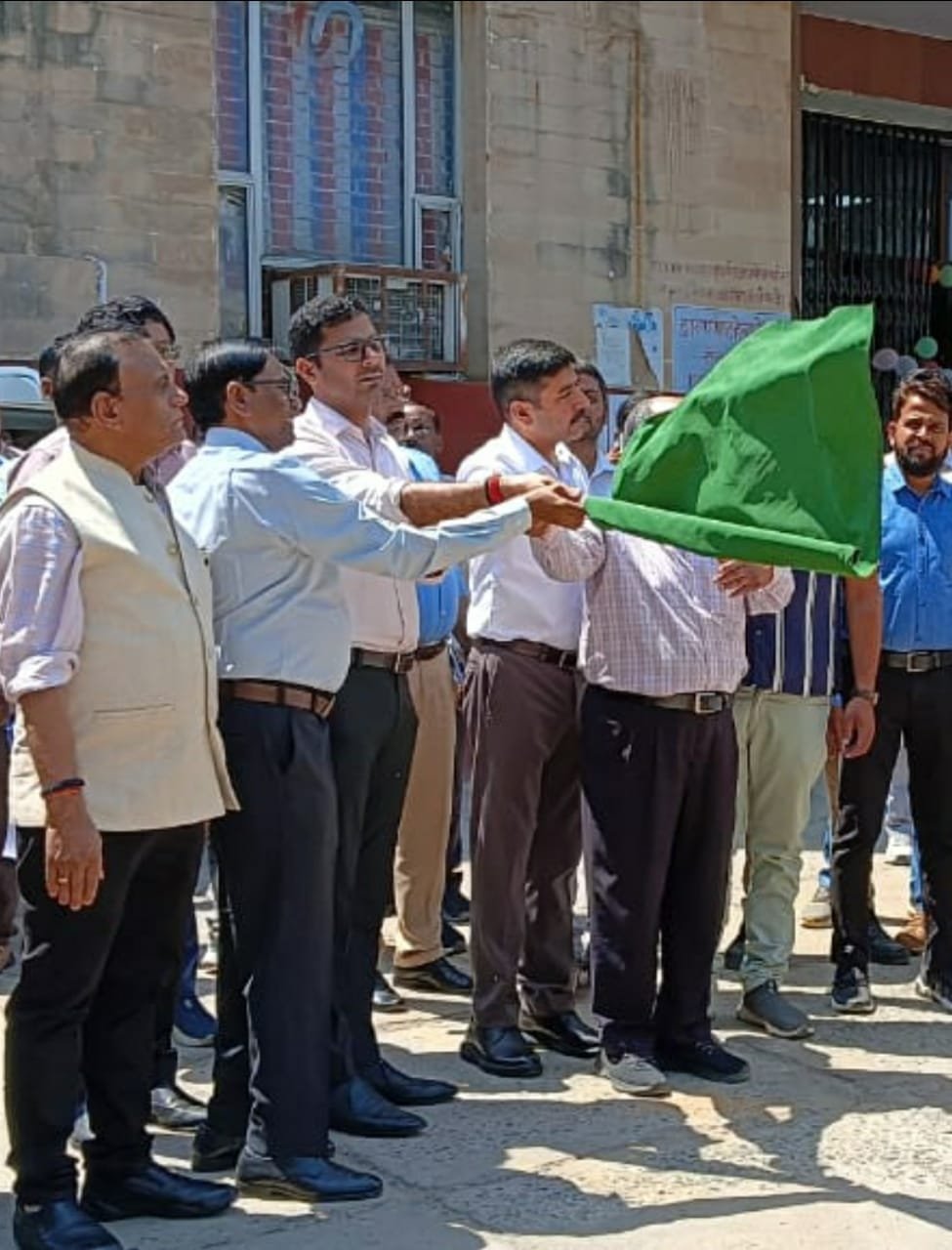 हिंदी समाचार | सीडीओ व सीएमओ ने दिखाई हरी...