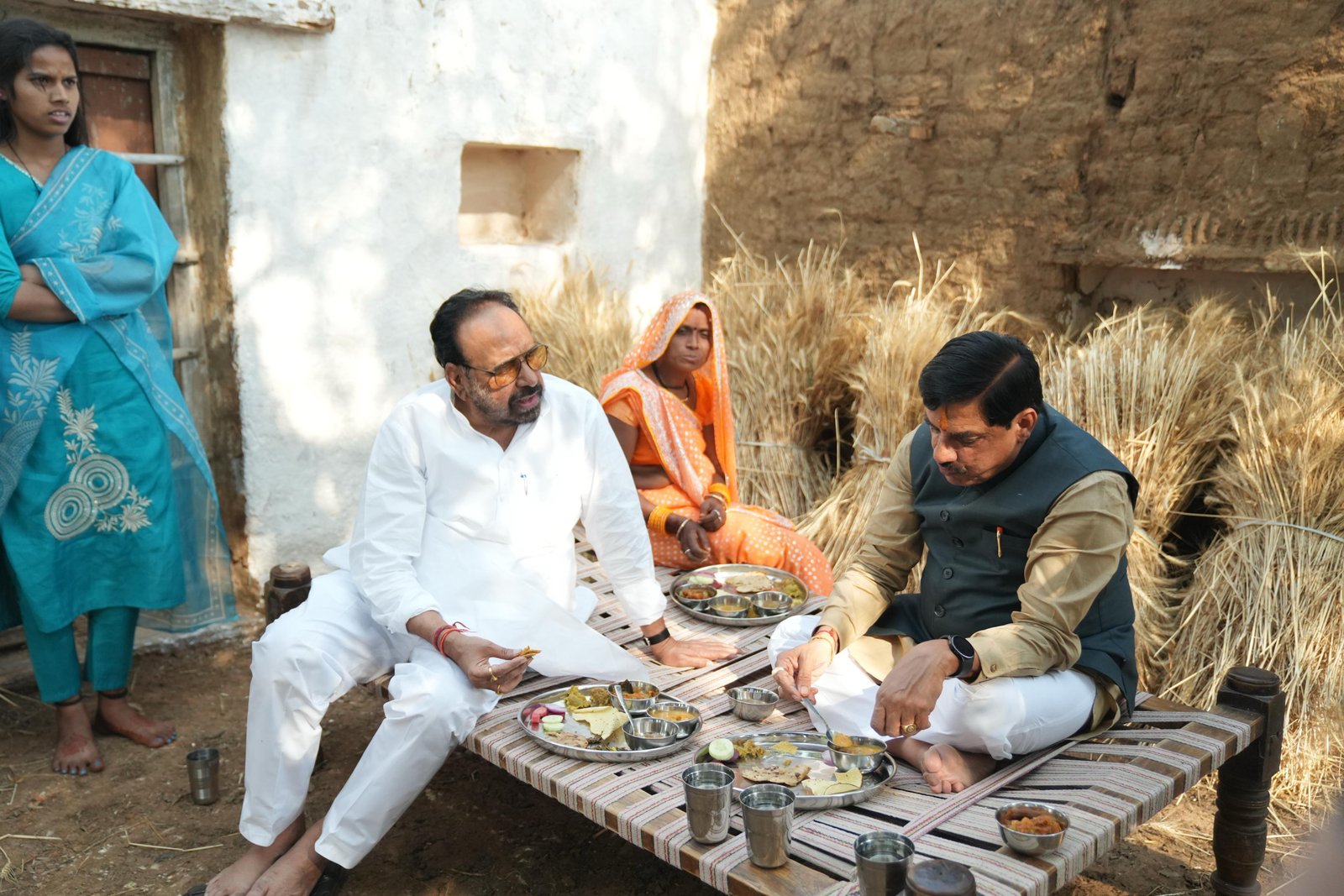 हिंदी समाचार | सीएम हाउस के वैभव पर भारी पड़ी...