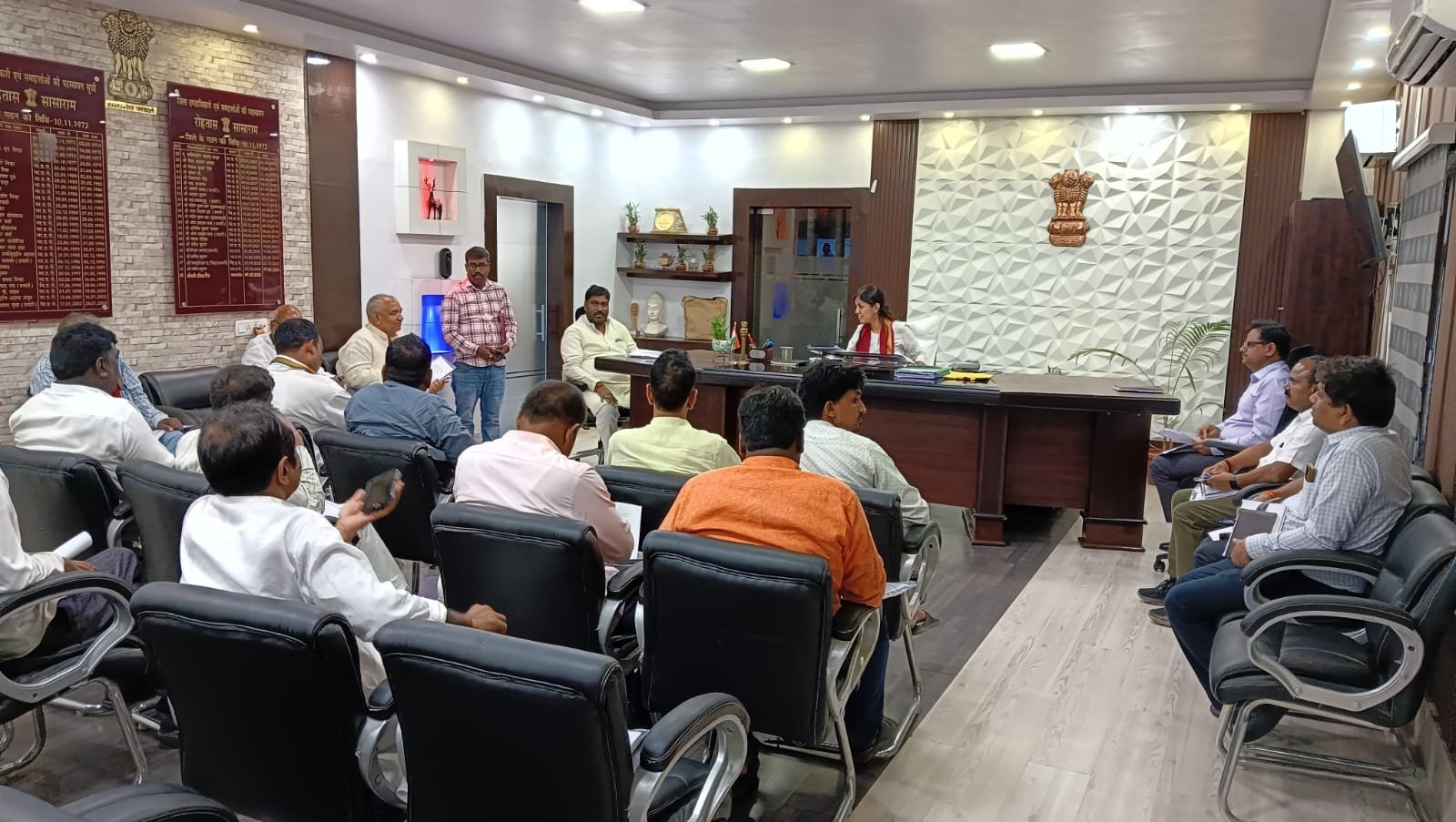 हिंदी समाचार |मतदान केंद्रों के युक्तिकरण...