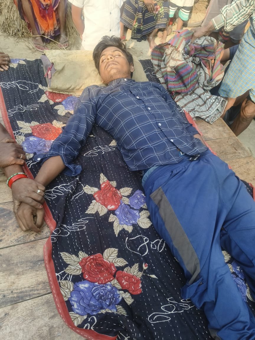 हिंदी समाचार | 19 वर्षीय युवक ने फांसी लगाकर...