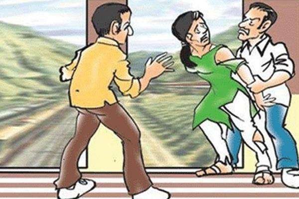 हिंदी समाचार |भिवंडी बायपास पर महिला व उसके...