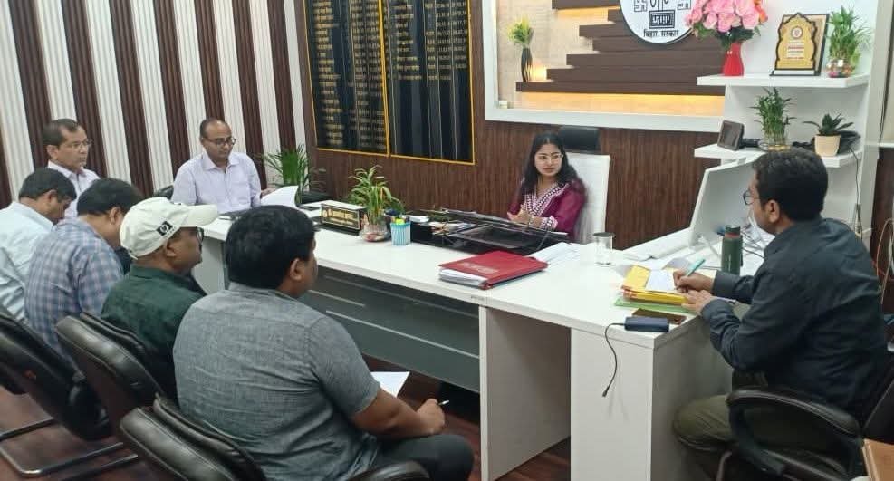 हिंदी समाचार | डीडीसी की अध्यक्षता में सेवा...
