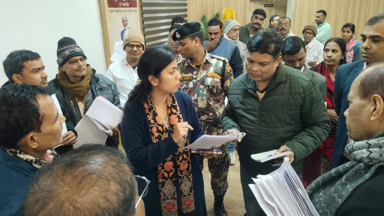 हिंदी समाचार |डीएम के जनता दरबार में 78 मामले...