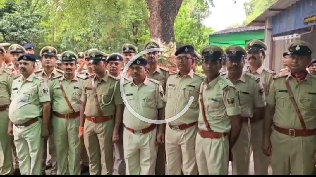 हिंदी समाचार | पुलिस केंद्र केंद्र में...