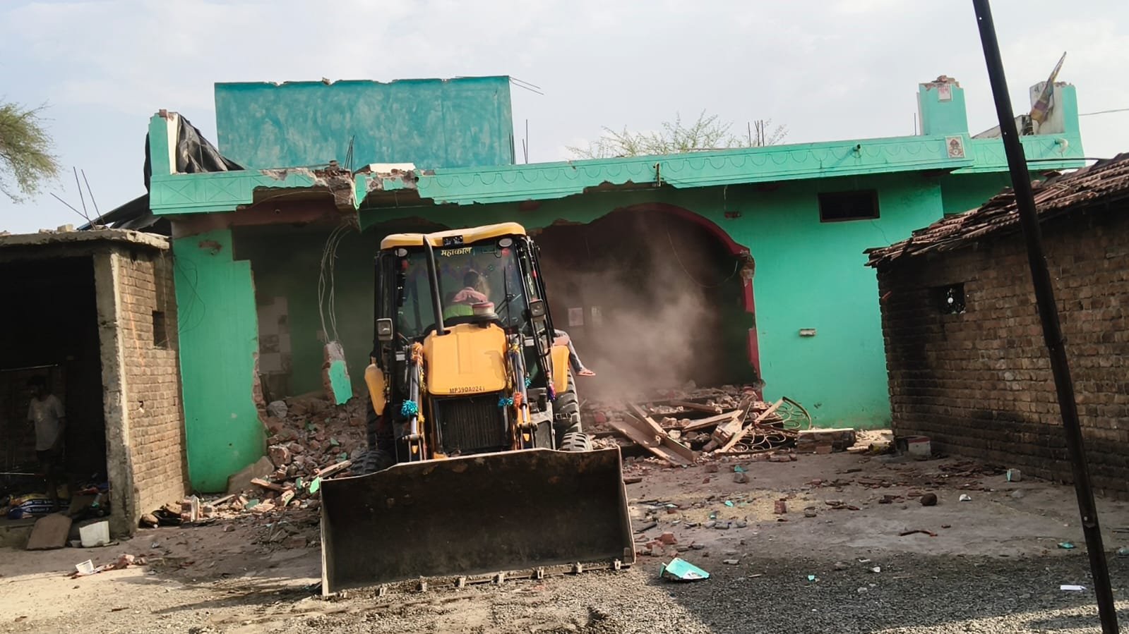 हिंदी समाचार | ग्राम गुलखेड़ी में मादक...