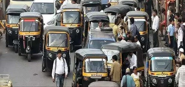 हिंदी समाचार | नियमों को ताक में रखकर ओवरलोड...