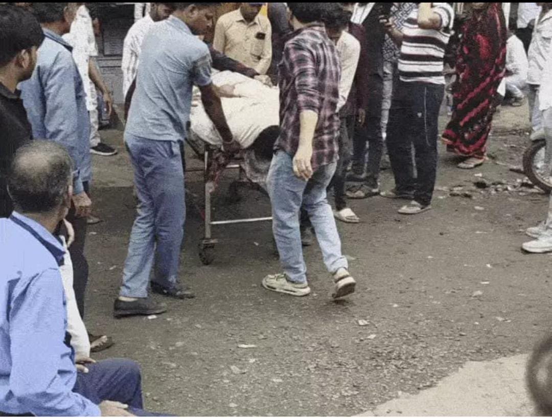 हिंदी समाचार | प्लाट के विवाद मे एस आई  ने...