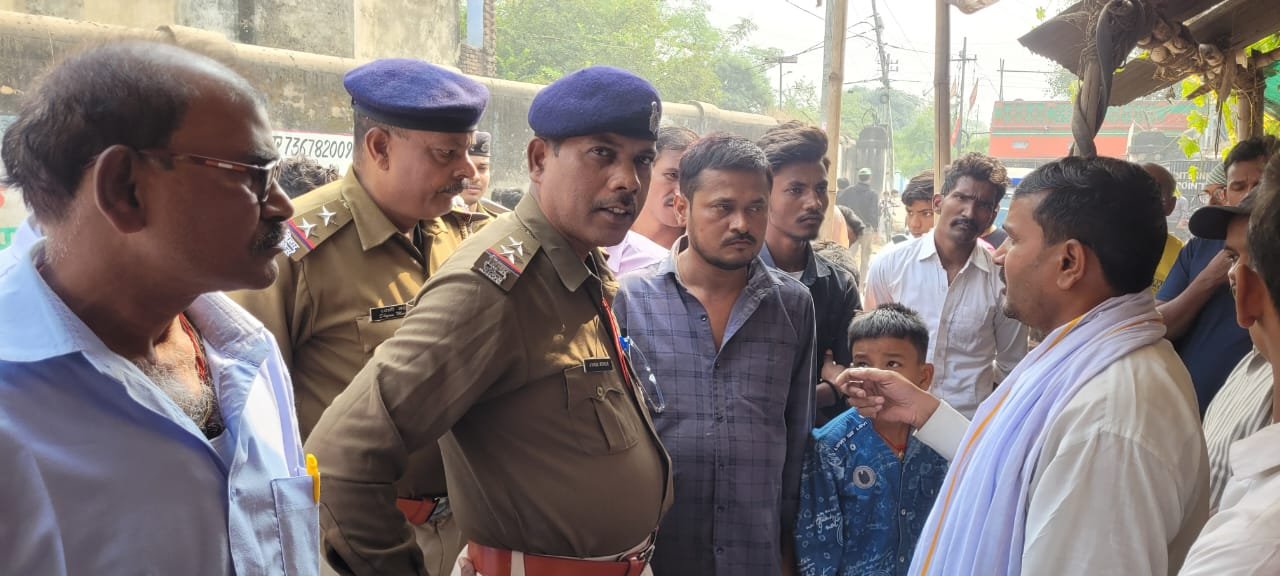 हिंदी समाचार |चोरों ने डिक्की से गहने उड़ाए