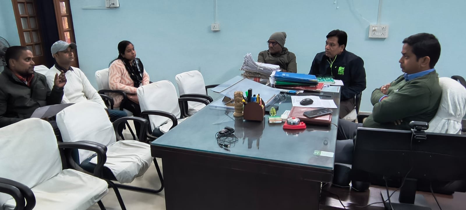 हिंदी समाचार |PDS समीक्षा बैठक से नदारद रहने...