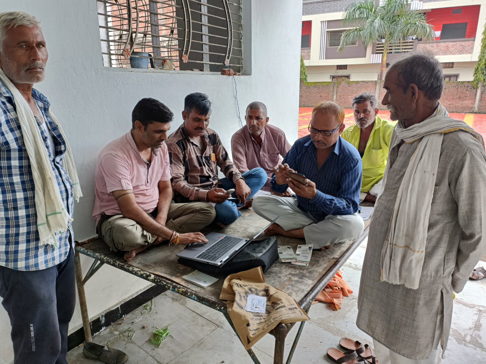 हिंदी समाचार |ई केवाईसी को लेकर नगर में लग...