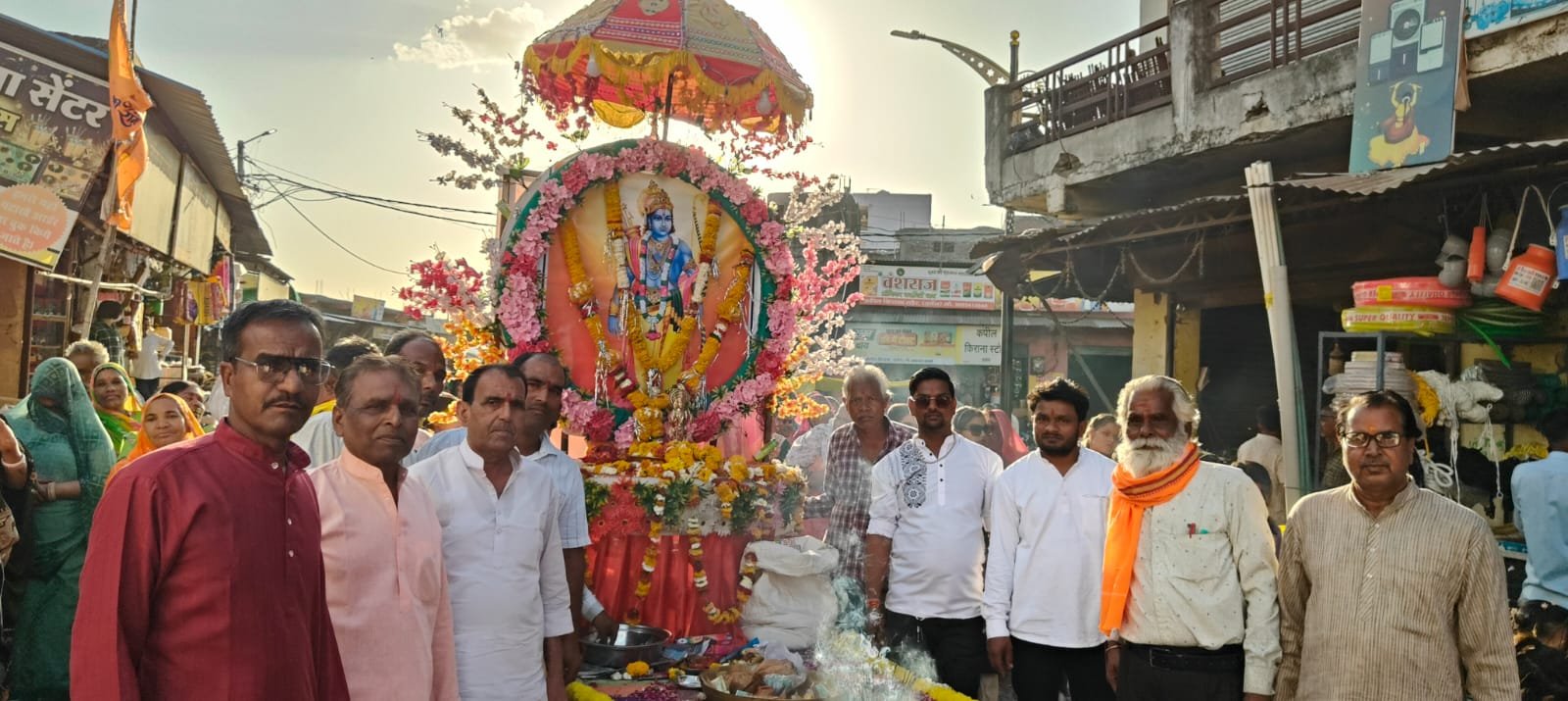 हिंदी समाचार | धूमधाम से मनाया गया तलेन में...