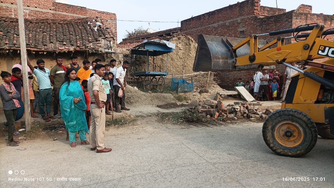 हिंदी समाचार |अवैध चिकन - मटन दुकान पर चला...
