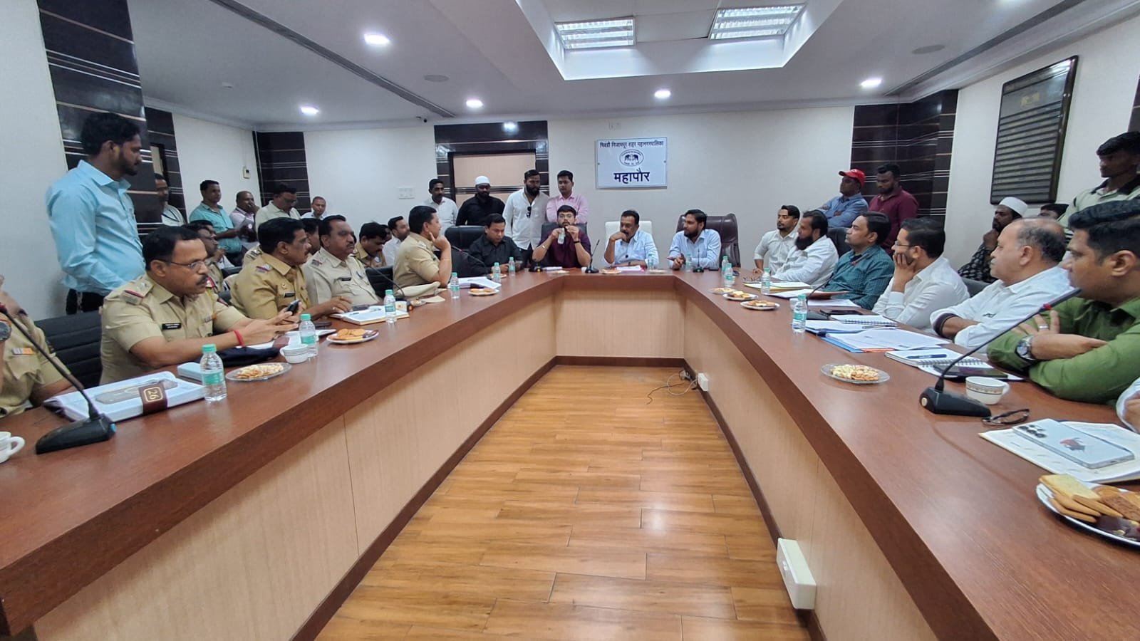 हिंदी समाचार | ट्रैफिक जाम पर महापौर का...