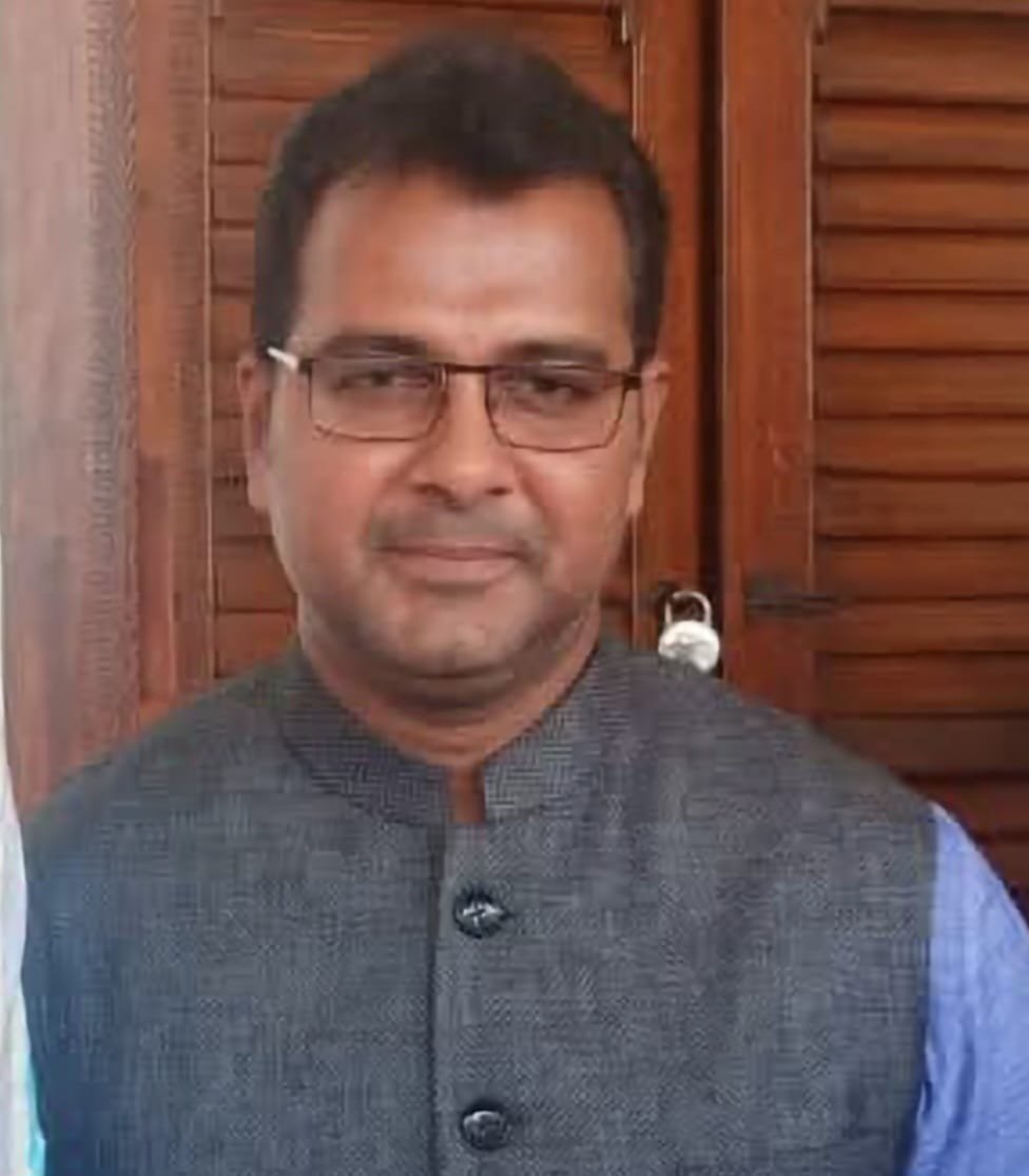 हिंदी समाचार | मतदान से पहले AIMIM को बड़ा झटका