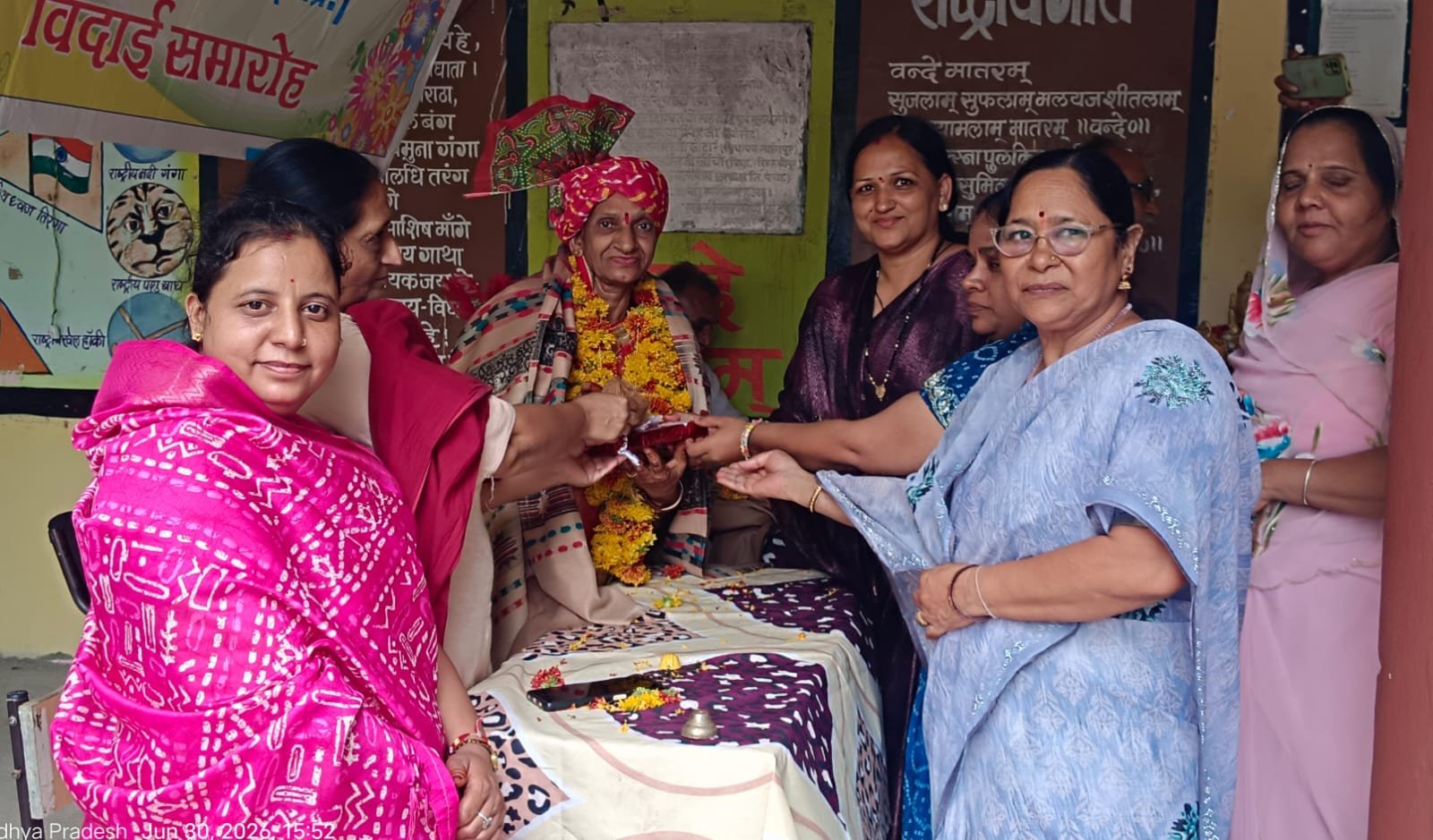 हिंदी समाचार | सेवानिवृत्त होने पर लेखापाल...