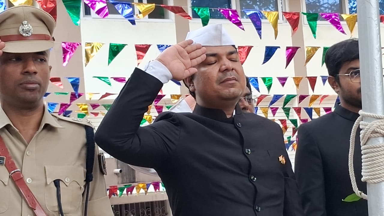 हिंदी समाचार | जिला मुख्यालय सासाराम में आन...