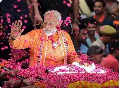 हिंदी समाचार | PM मोदी के नामांकन में 12 सीएम-20...