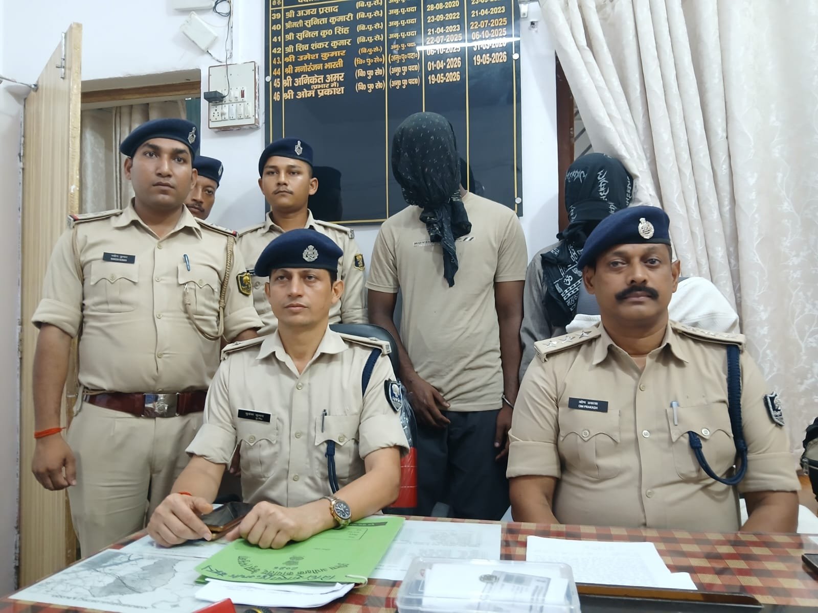 हिंदी समाचार | कैमूर पुलिस ने दबोचा...