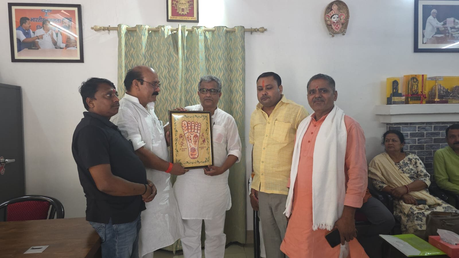 हिंदी समाचार | नगर विकास मंत्री नीतीश मिश्रा...