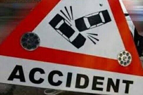 हिंदी समाचार |भीषण सड़क दुर्घटना में तीन...