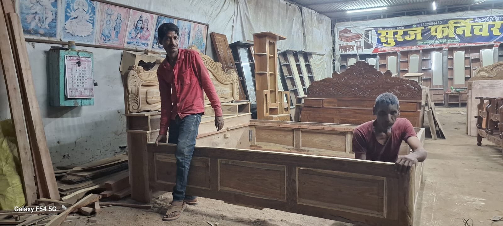 हिंदी समाचार |ऑनलाइन के दौर में भी स्थानीय...