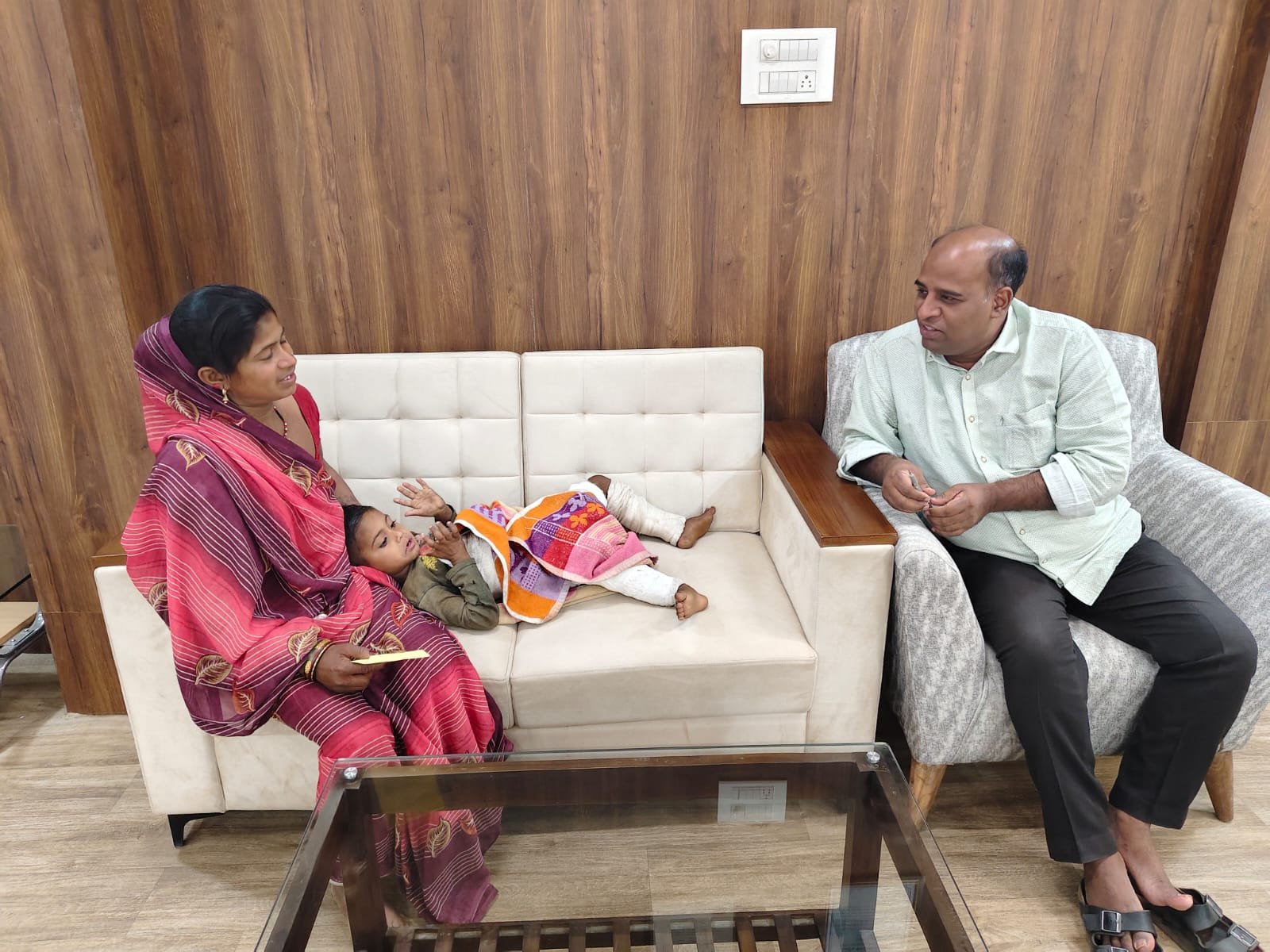 हिंदी समाचार | आवेदक को मिली 5 हजार रूपये की...