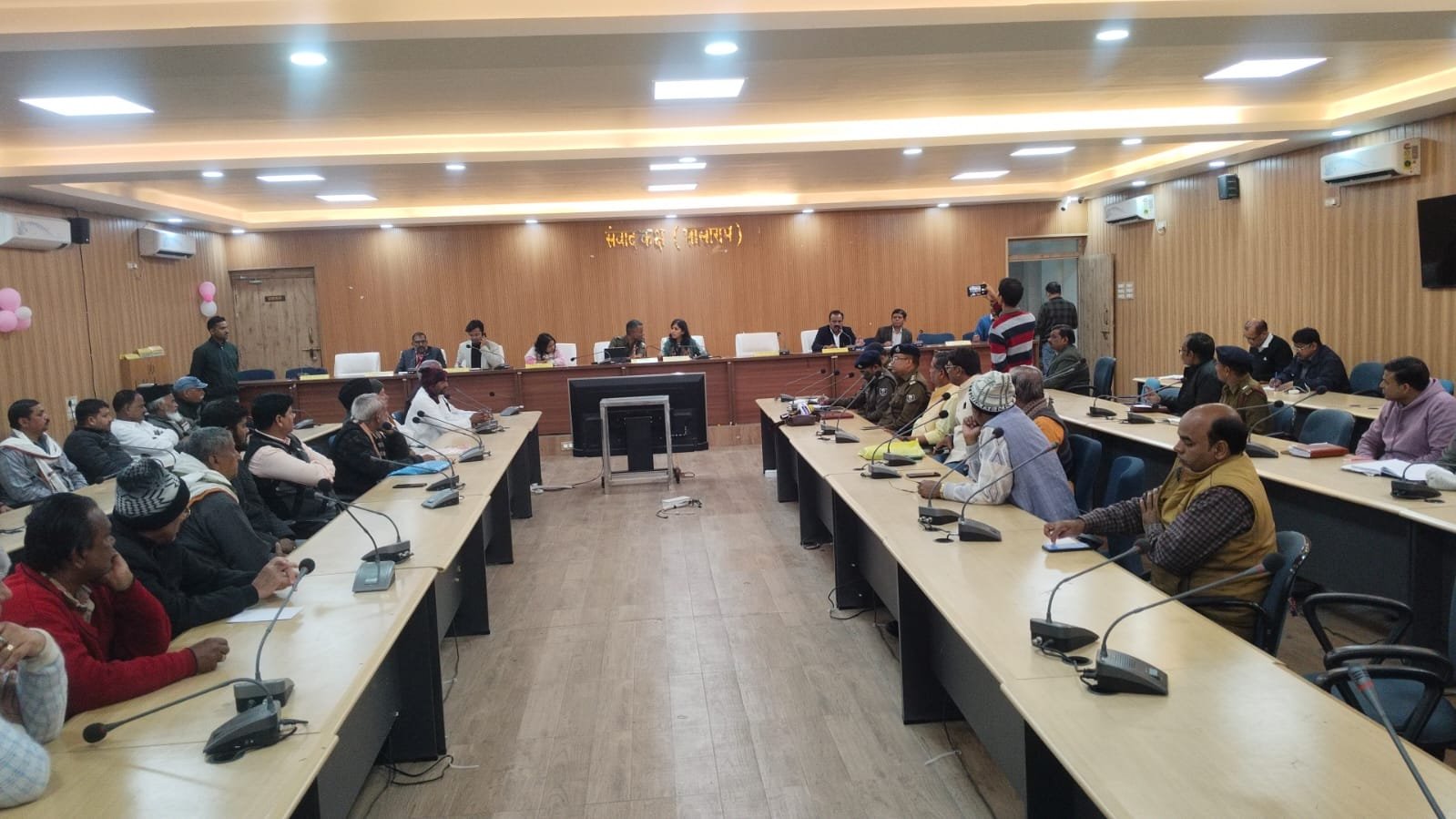 हिंदी समाचार |डीएम एवं एसपी की संयुक्त...