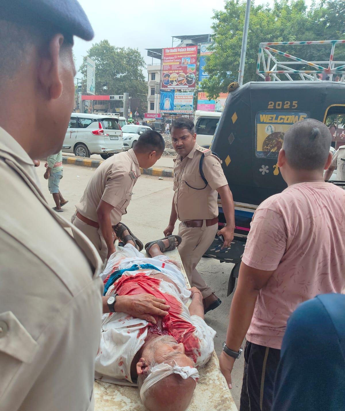 हिंदी समाचार | चलती संपर्क क्रांति...