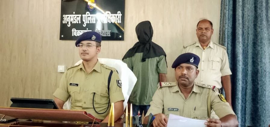 हिंदी समाचार | बाइक लूटकांड में शामिल अपराधी...
