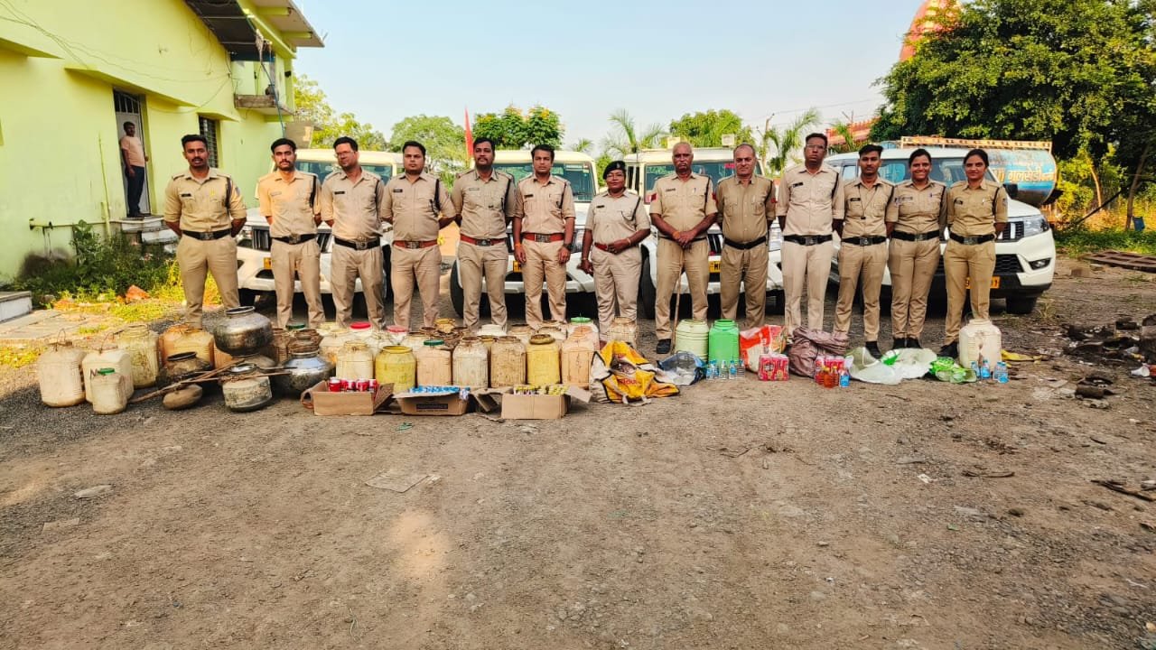 हिंदी समाचार |अवैध मदिरा संग्रहण, विक्रय के...