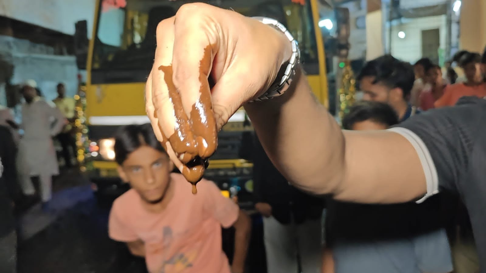 हिंदी समाचार | भिवंडी में ‘घटिया’ सड़क...