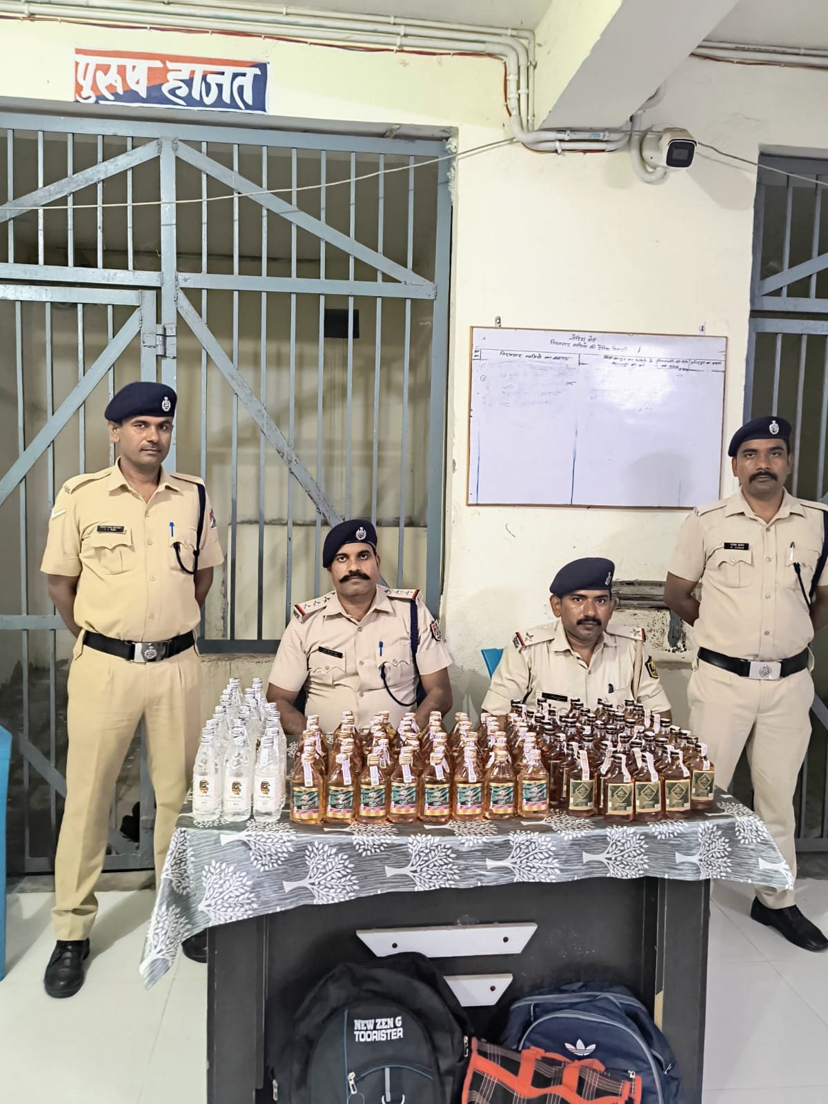 हिंदी समाचार | नबीनगर में RPF की बड़ी कार्रवाई,...