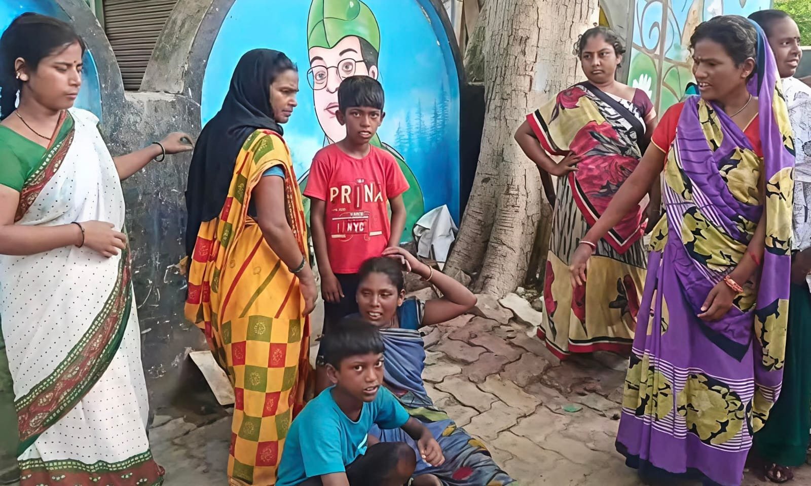 हिंदी समाचार | मोहनियां में ट्रेन की चपेट...
