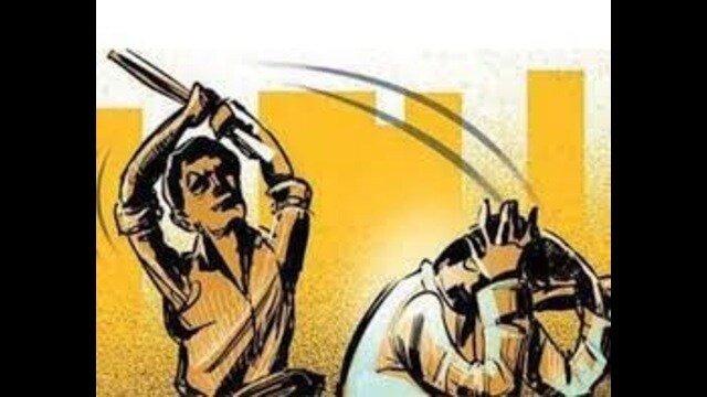 हिंदी समाचार |महिला पर जानलेवा हमला, तीन...