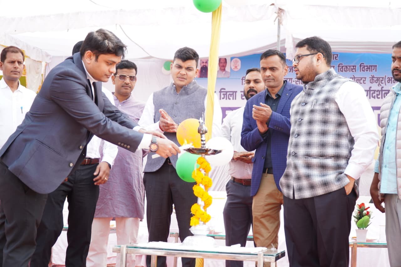 हिंदी समाचार | जगजीवन स्टेडियम में लगा भव्य...