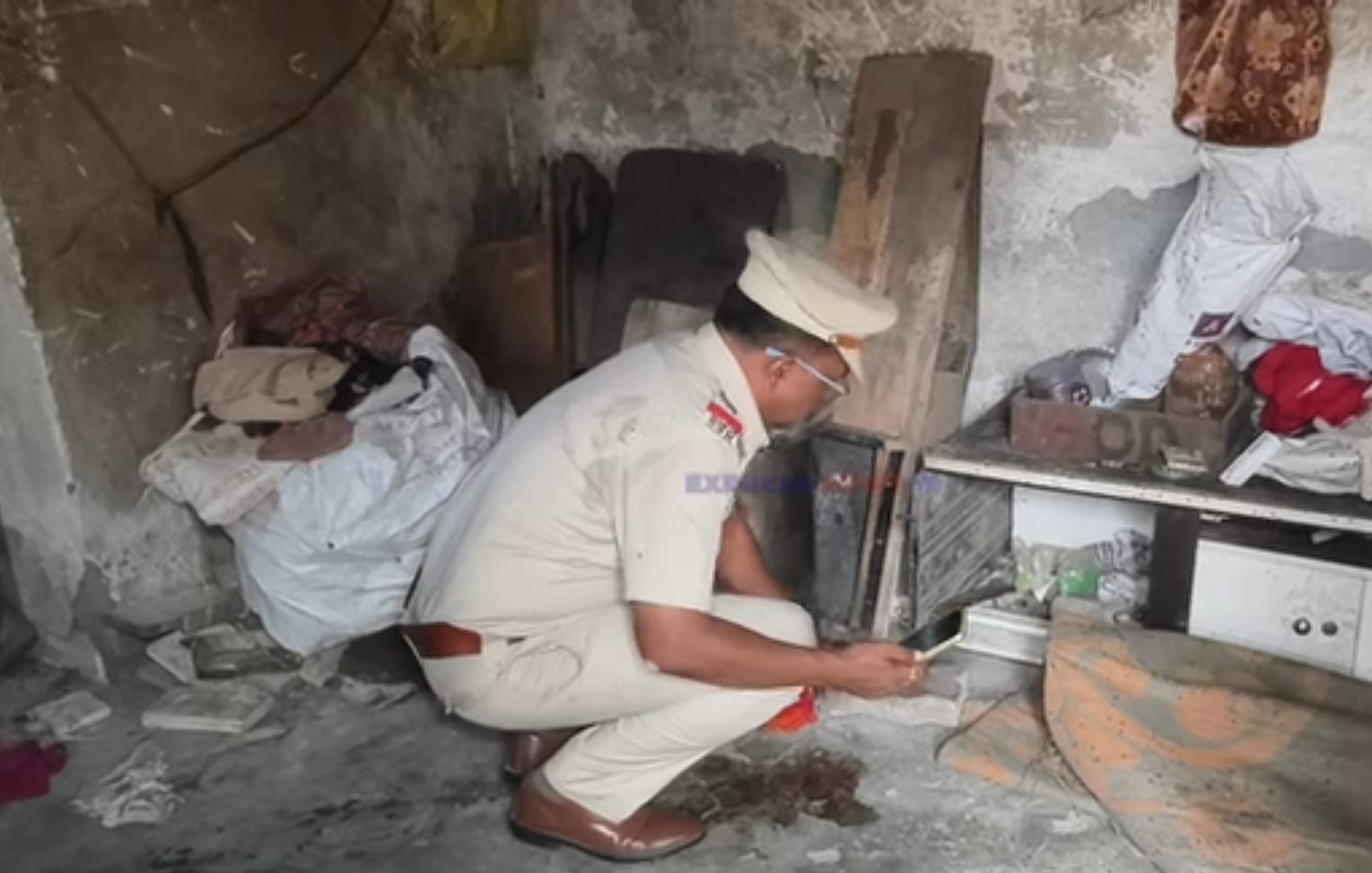 हिंदी समाचार |युवक की पत्थर से कुचलकर हत्या !