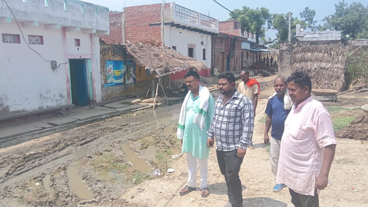 हिंदी समाचार | जलजमाव से परेशान खरेंदा...