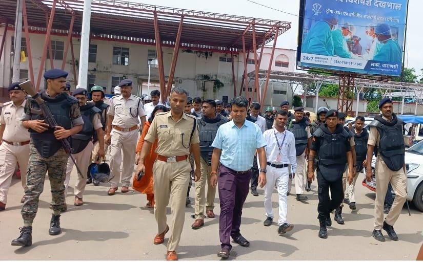 हिंदी समाचार | डीएम एवं एसपी ने भारी पुलिस बल...