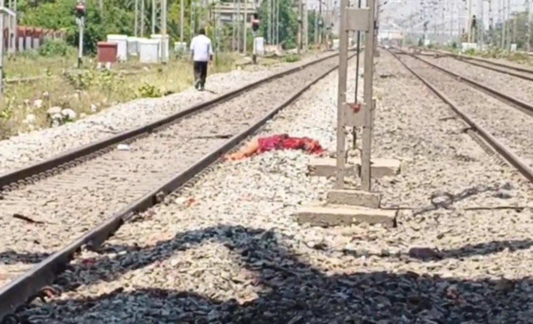 हिंदी समाचार | कुदरा रेलवे स्टेशन के पास...