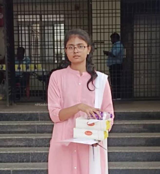 हिंदी समाचार | इंटर साइंस में पल्लवी बनी...