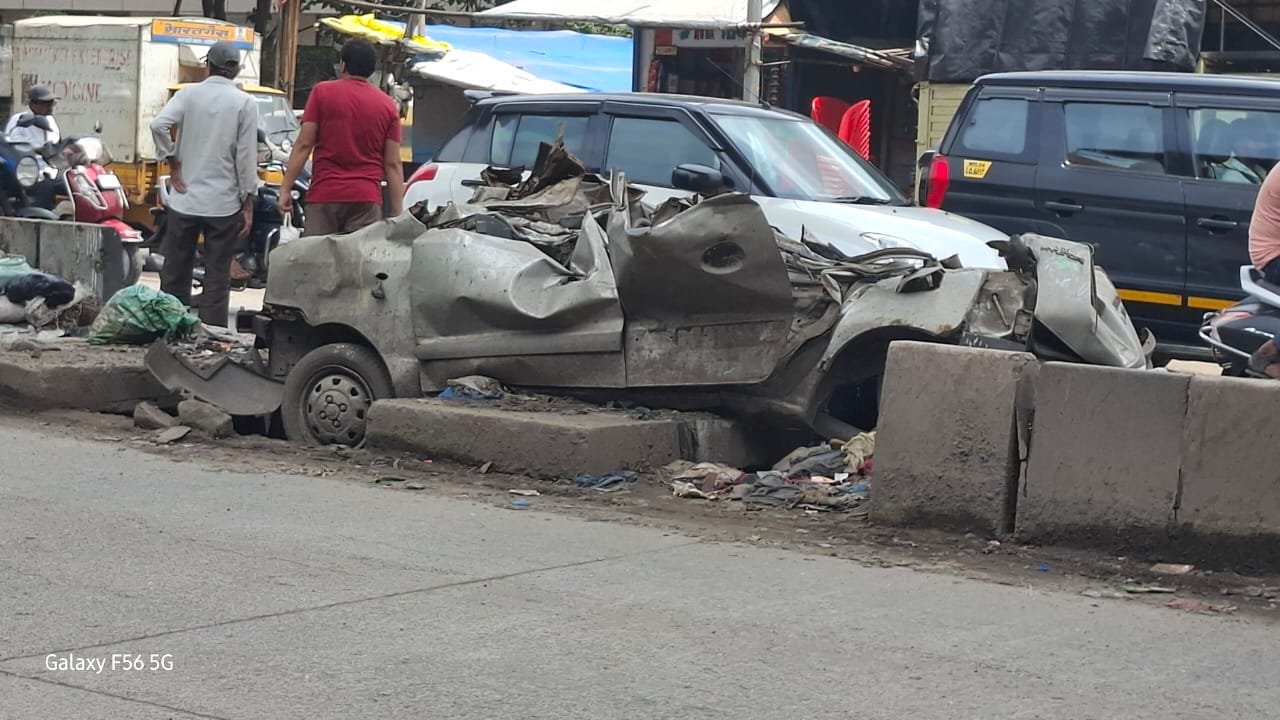 हिंदी समाचार |भिवंडी की सड़कों पर खड़े...