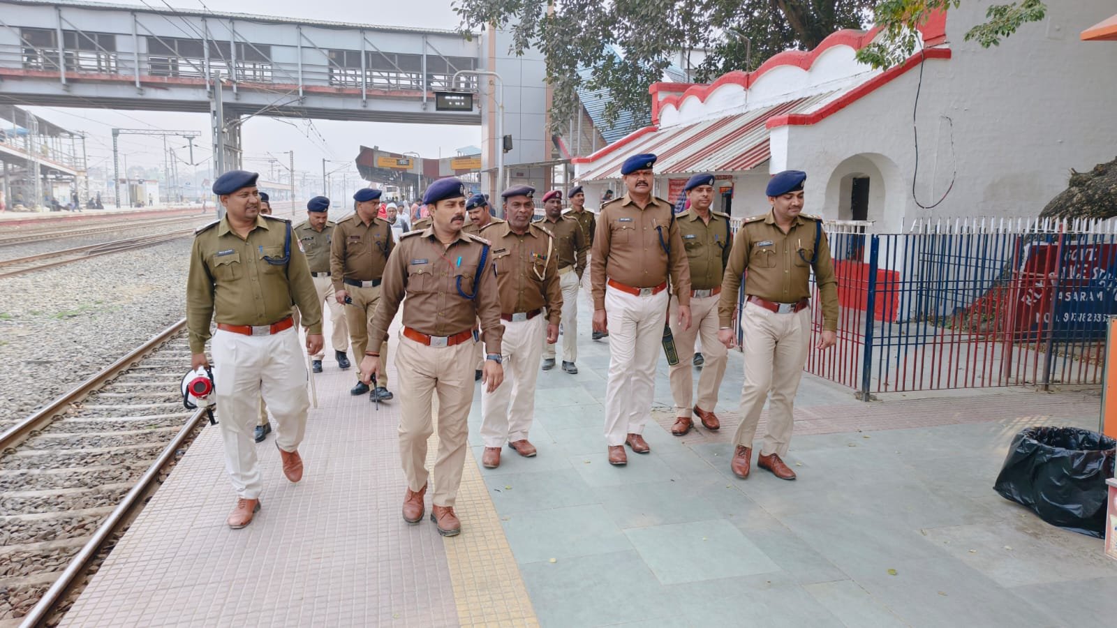 हिंदी समाचार | सासाराम स्टेशन पर फ्लैग मार्च...