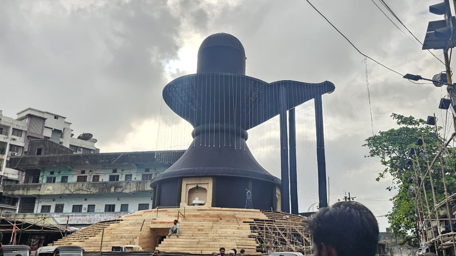 हिंदी समाचार |भिवंडी में असम के 110 फुट ऊंचे...