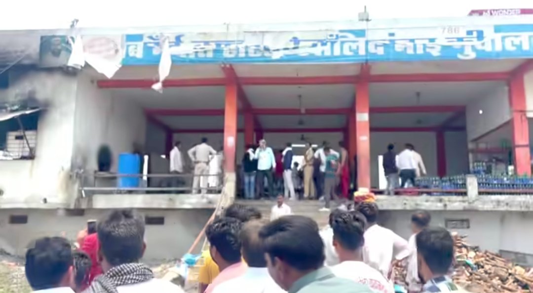 हिंदी समाचार |ढाबे पर गोमांस बेचने पर हंगामा