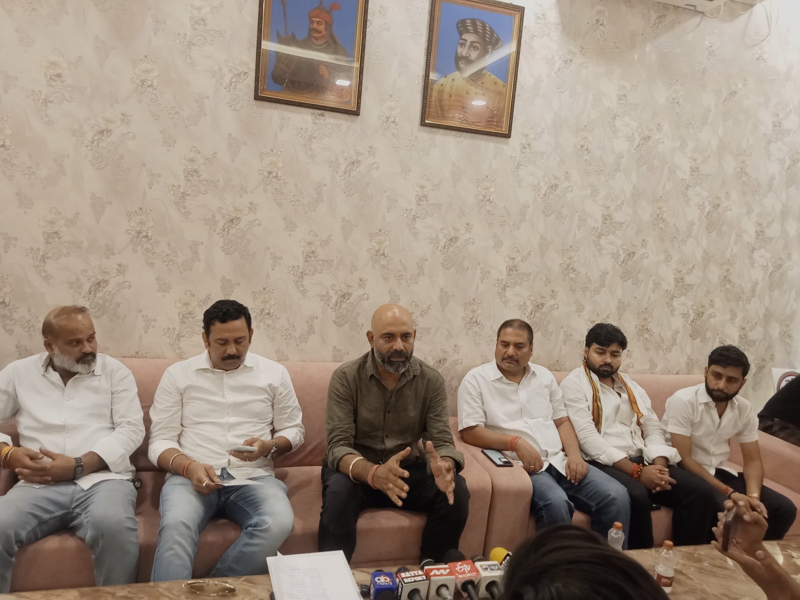 हिंदी समाचार | वीरगति दिवस पर बाबू निशान...